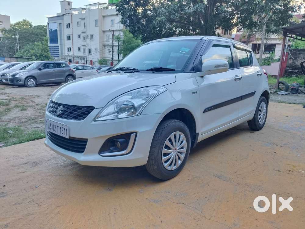 Maruti Suzuki Swift Vxi Abs Bsiv, 2017, Petrol