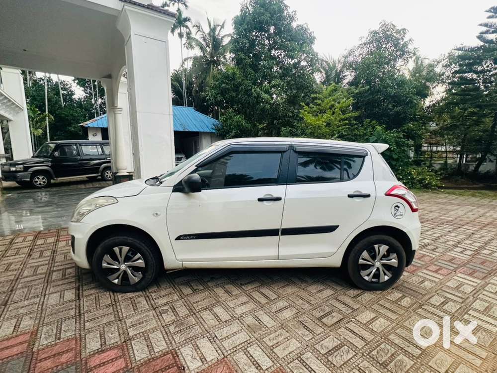 Swift Maruti Petrol 2015 Year