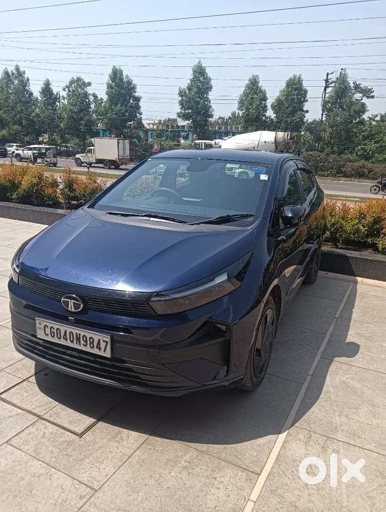 Tata Altroz Petrol Manual 2025