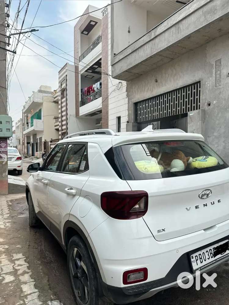 Hyundai Venue 2020 Diesel 56000 Km Driven