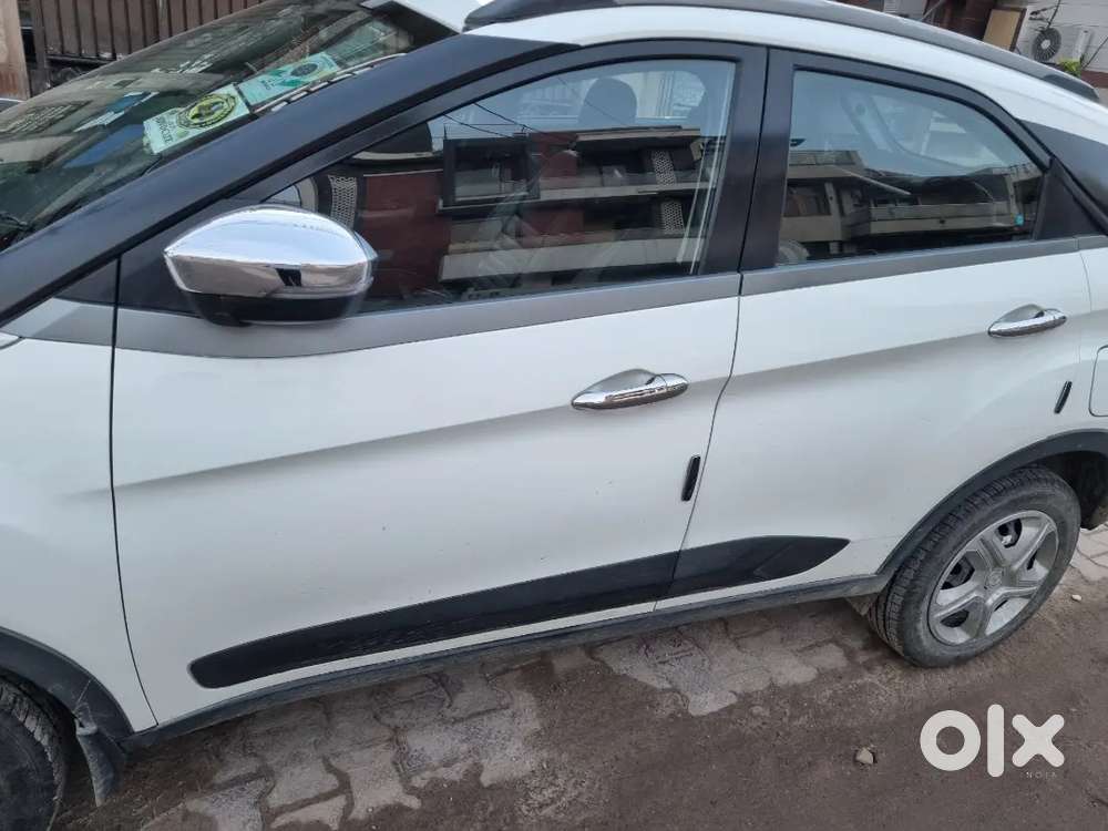 Tata Nexon 2022 Less Driven Single Hand