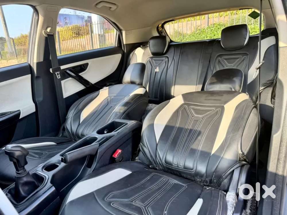 Tata Nexon Smart Plus1.2 Revotron Petrol 5 Mt, 2024, Petrol