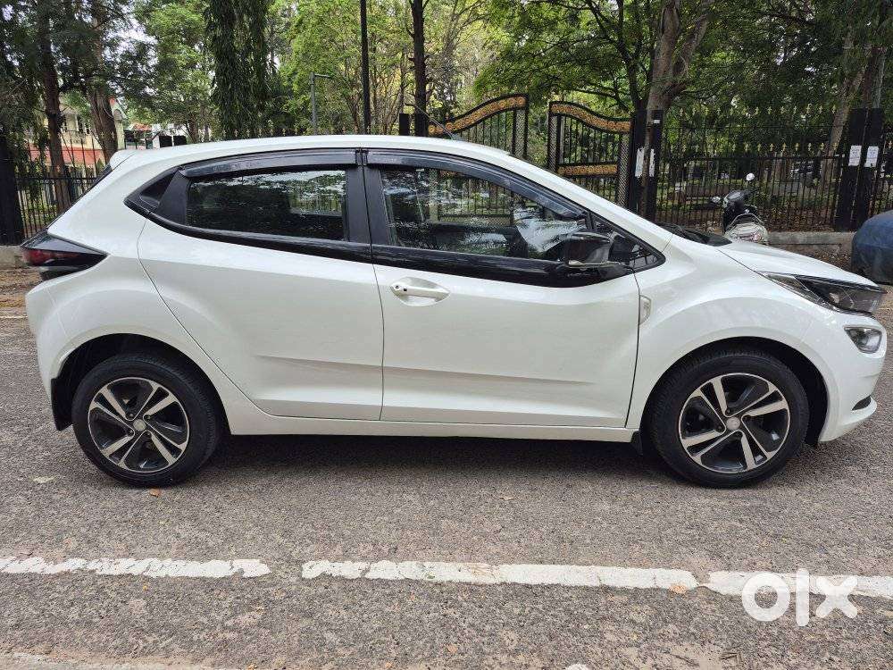 Tata Altroz Xz, 2020, Petrol