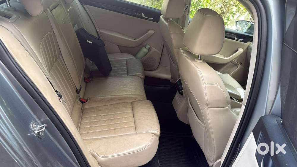 Skoda Superb Petrol 2017
