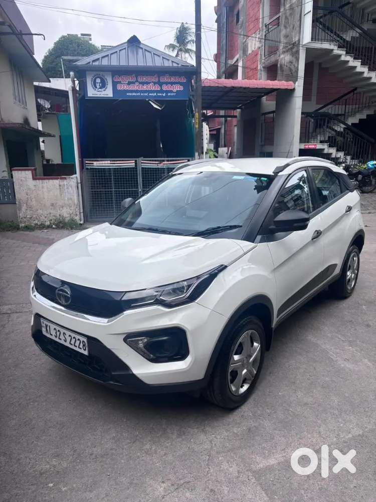 Tata Nexon Xm 2021 Petrol Manual  Single Owner  Well Maintained
