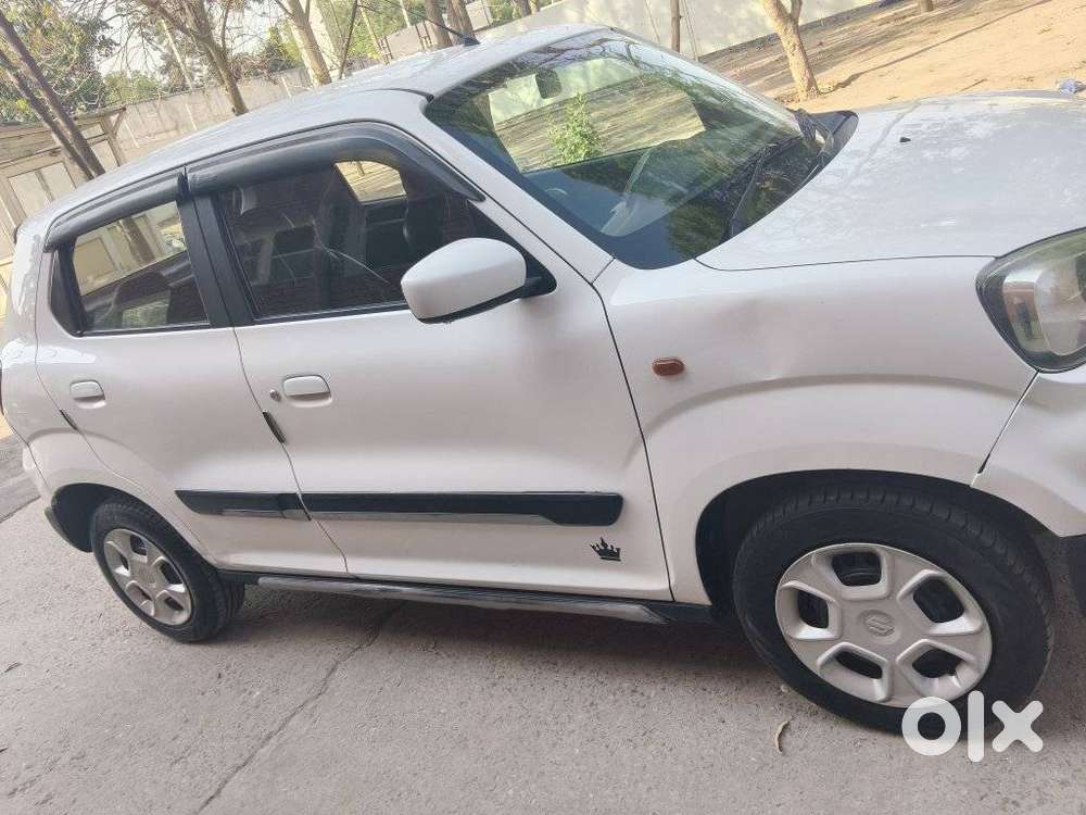 Maruti Suzuki S-presso Vxi At, 2020, Petrol
