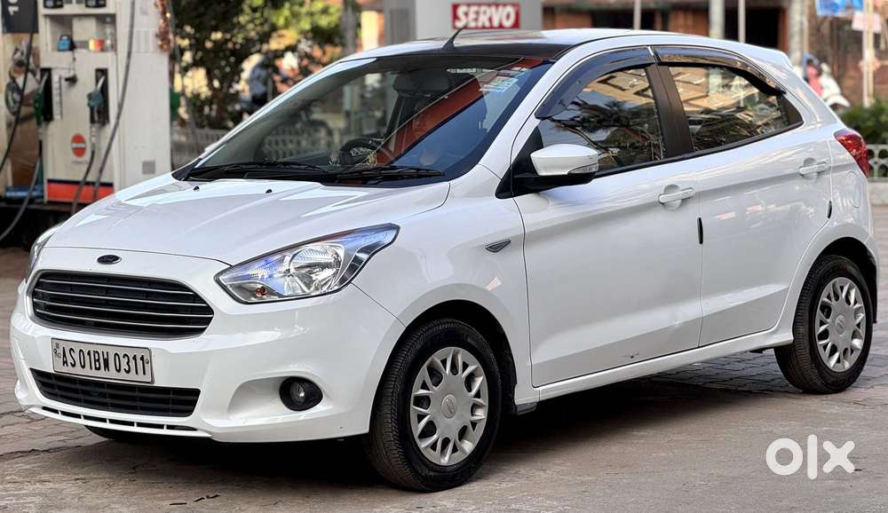 Ford Figo 1.2p Trend Mt, 2015, Petrol
