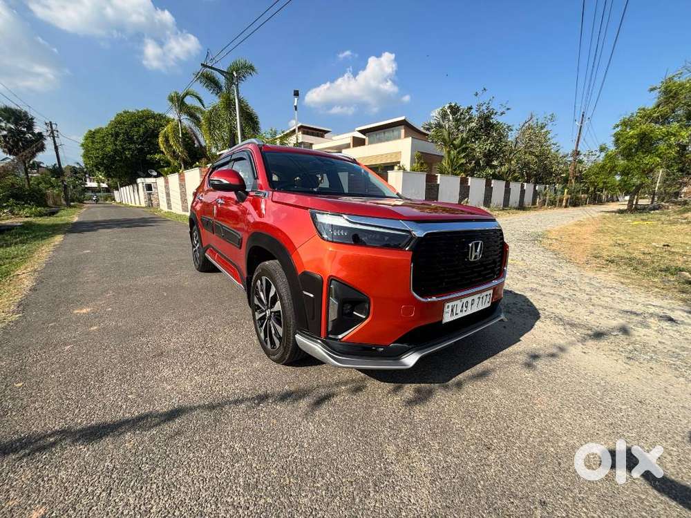 Honda Elevate 2025 Petrol 23000 Km Driven
