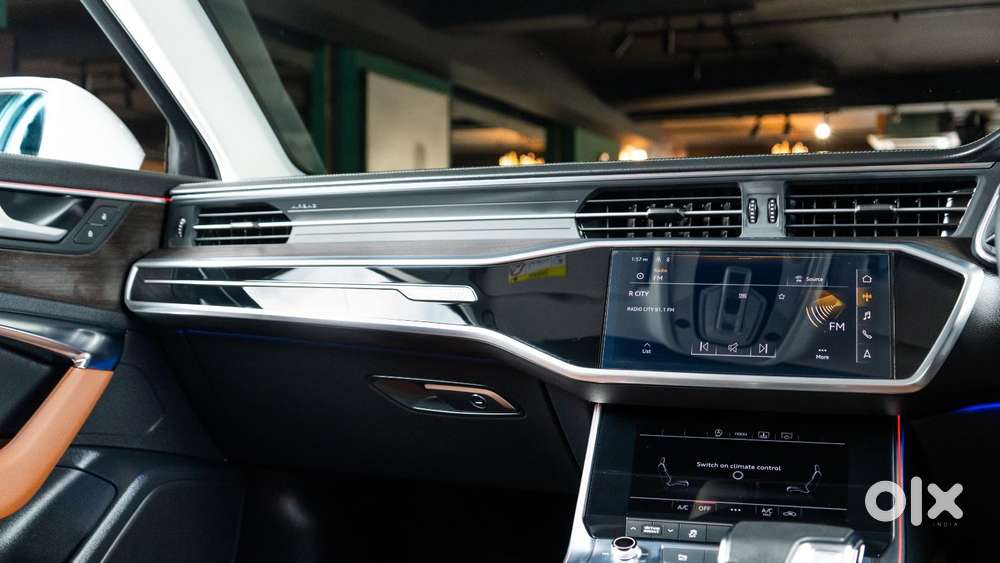 Audi A6 2.0 45 Tfsi Premium Plus, 2023, Petrol