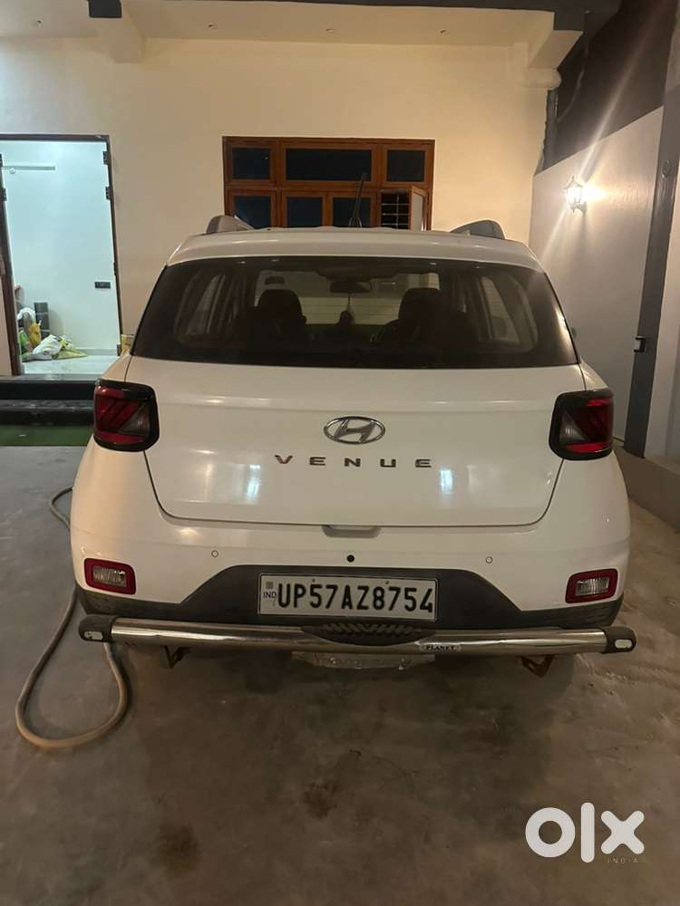 Hyundai Venue Petrol 2021
