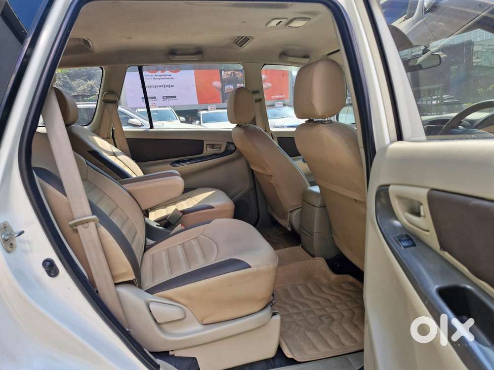 Toyota Innova [2013-2016] 2.5 G4 7 Str, 2014, Diesel