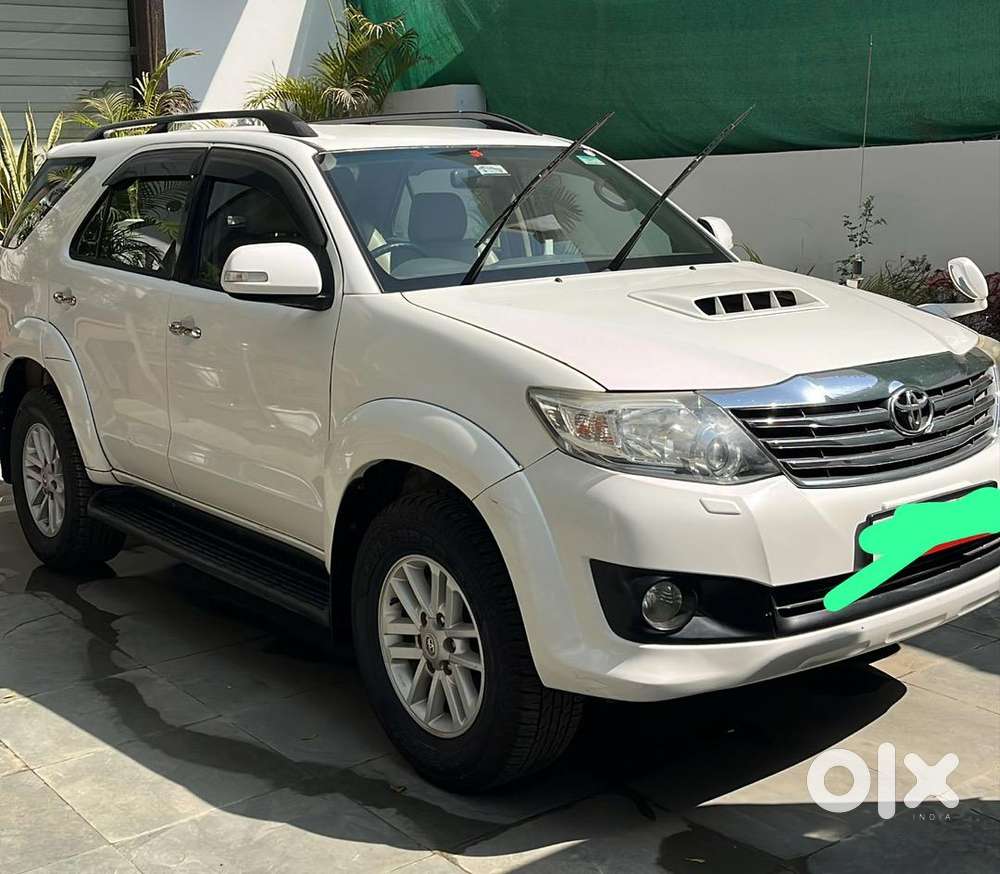 Single Owner Toyota Fortuner 4x4 Mt