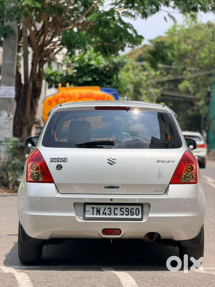 Maruti Suzuki Swift 2011-2014 Zxi, 2009, Petrol