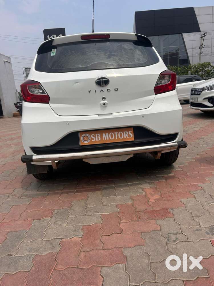 Tata Tiago 1.2 Revotron Xt Rhythm, 2025, Petrol