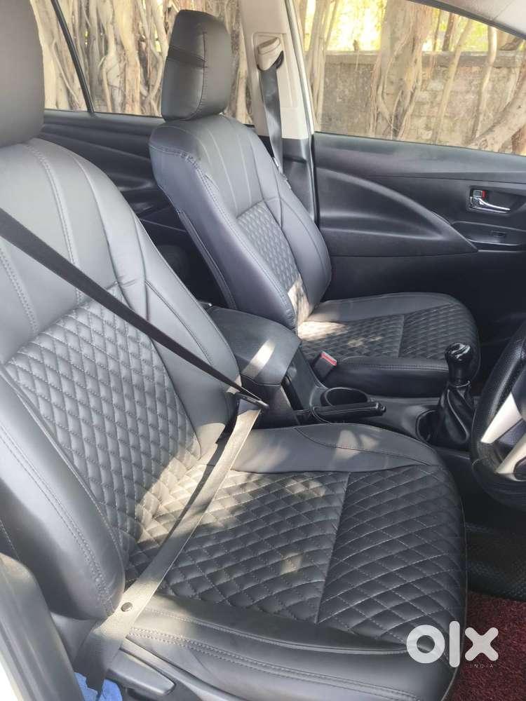 I Innova Crysta 2019 Model G Variant