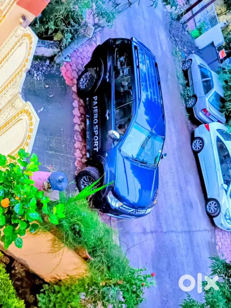 Mitsubushi Pajero Sports