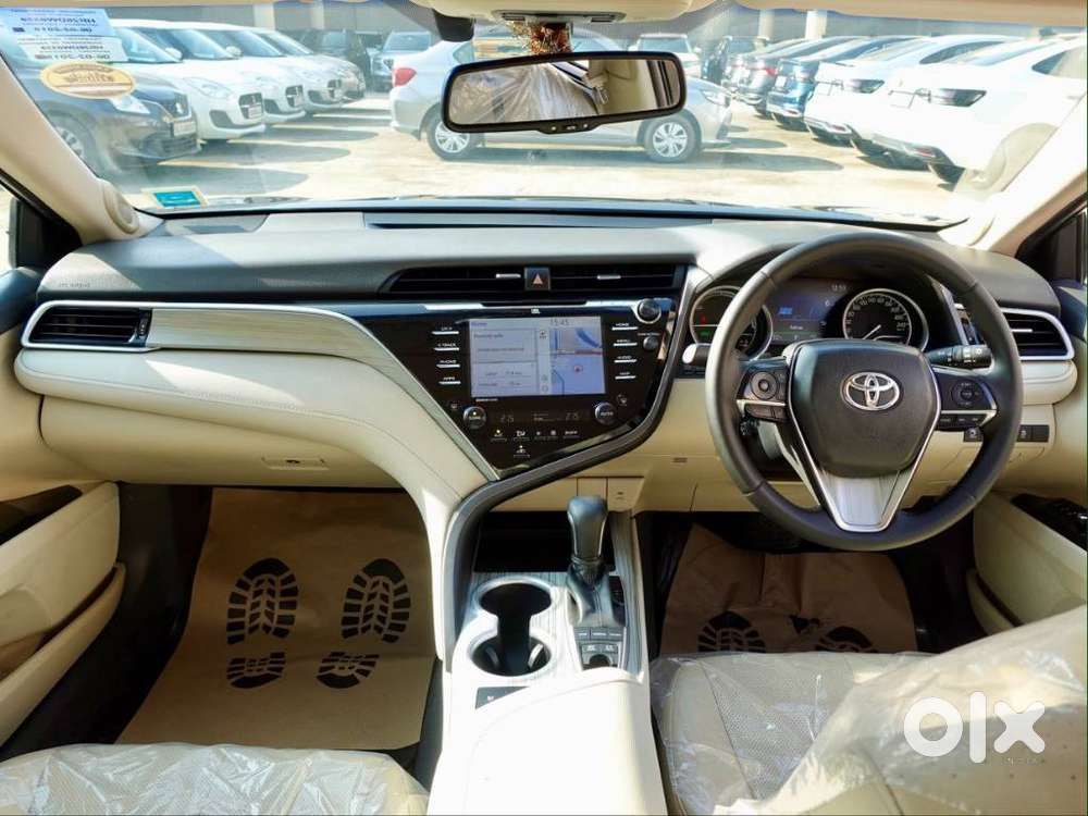 Toyota Camry 2.5 Hybrid, 2019, Petrol