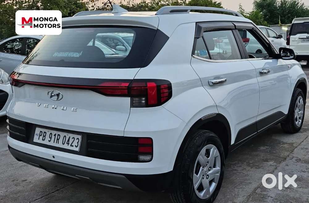 Hyundai Venue S 1.2 Petrol, 2022, Petrol