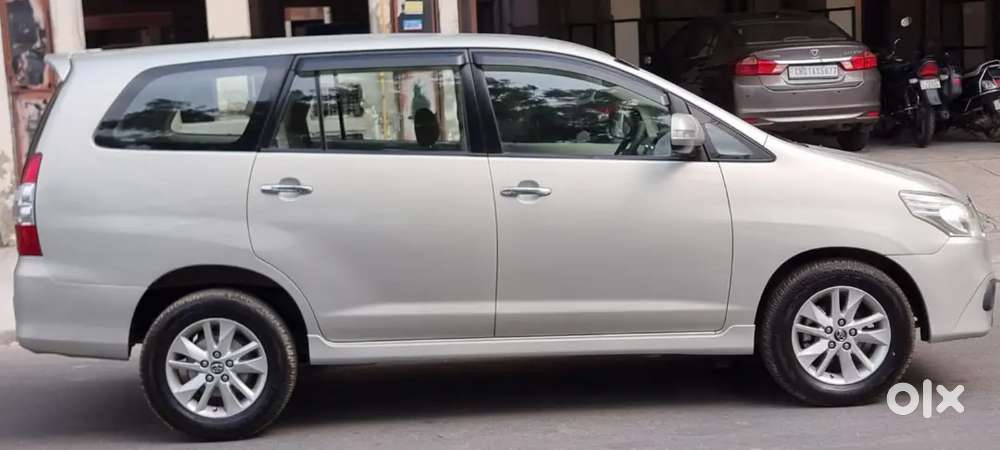 Toyota Innova 2.5 V 2012 Second Owner
