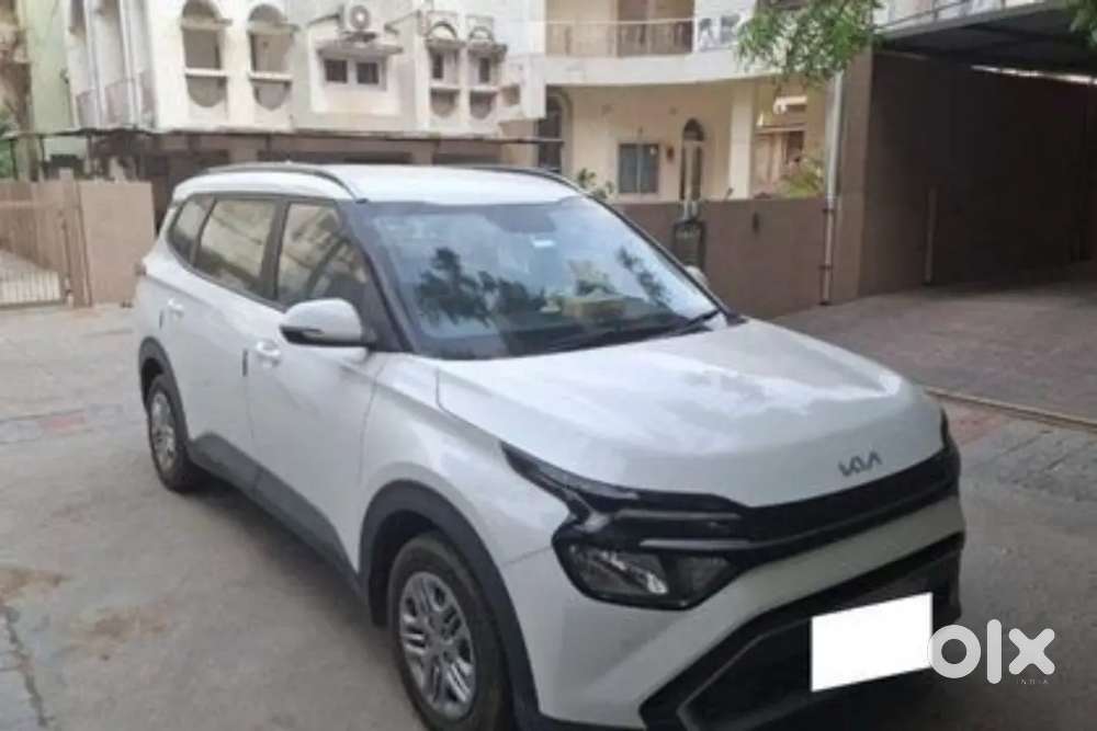 Kia Carens Prestige Petrol Manual 2022 First Owner