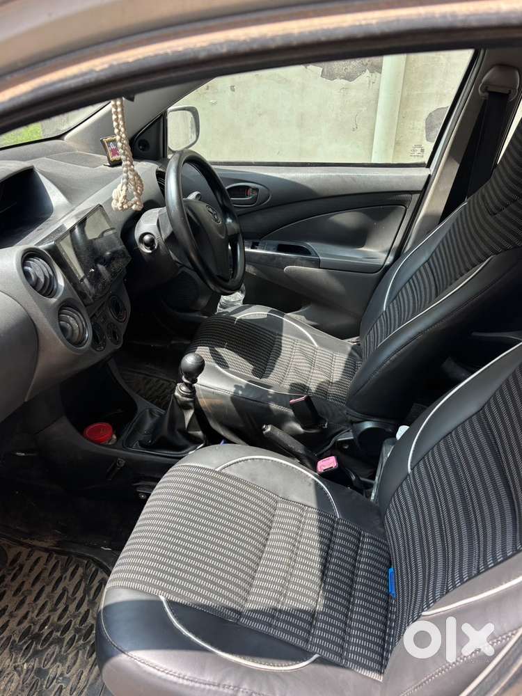Toyota Etios Liva 2013