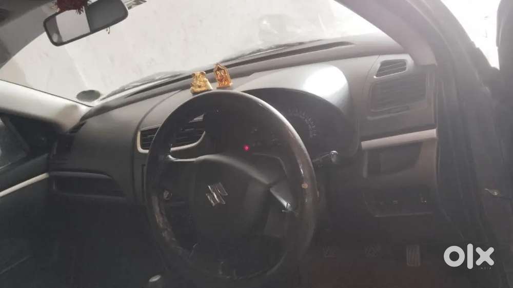 Maruti Suzuki Swift 2017 Petrol 70000 Km Driven