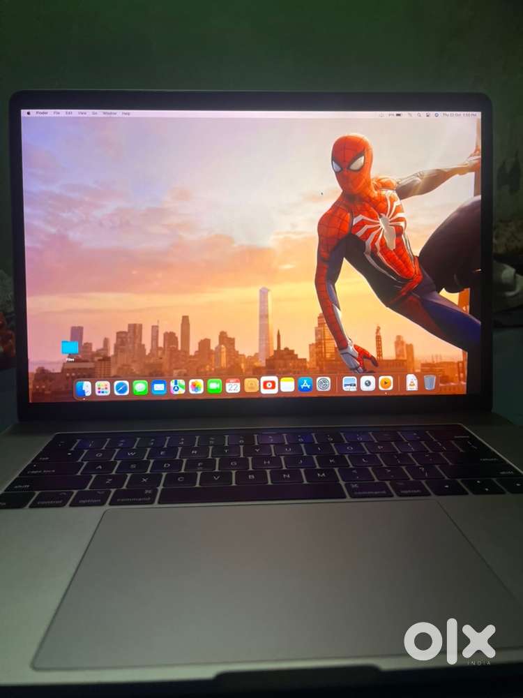 Macbook pro 16gb 256gb