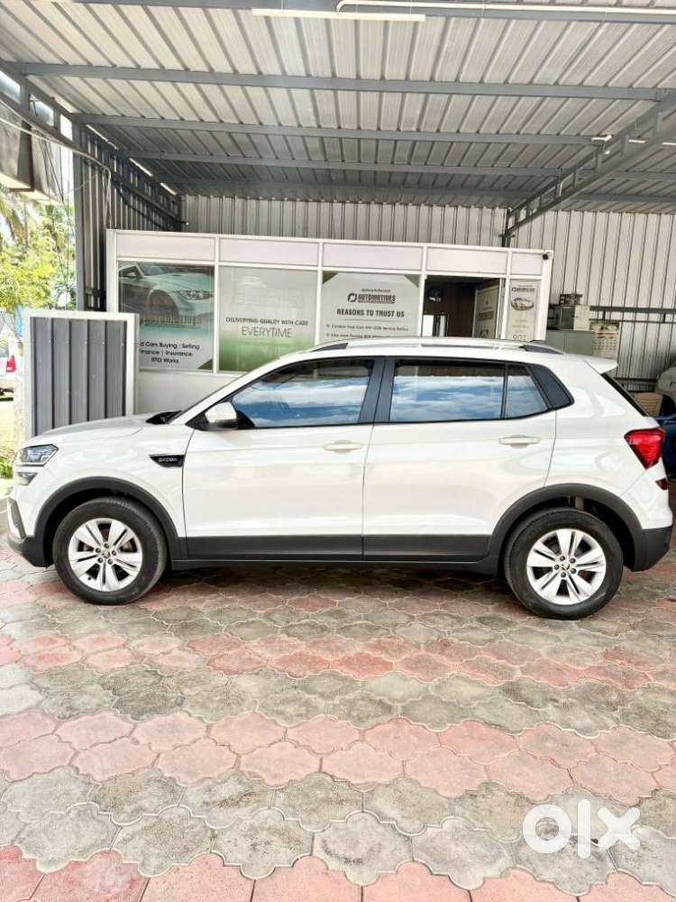 Skoda Kushaq 1.0 Tsi Ambition, 2022, Petrol