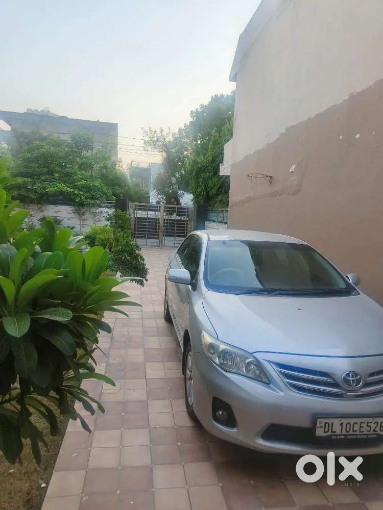 Toyota Corolla Altis 2013 Petrol Well Maintained