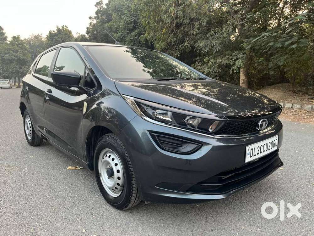 Tata Altroz 1.2 Xe, 2021, Petrol