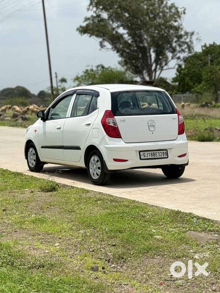 Hyundai I10 1.1 Magna(o), 2015, Cng & Hybrids