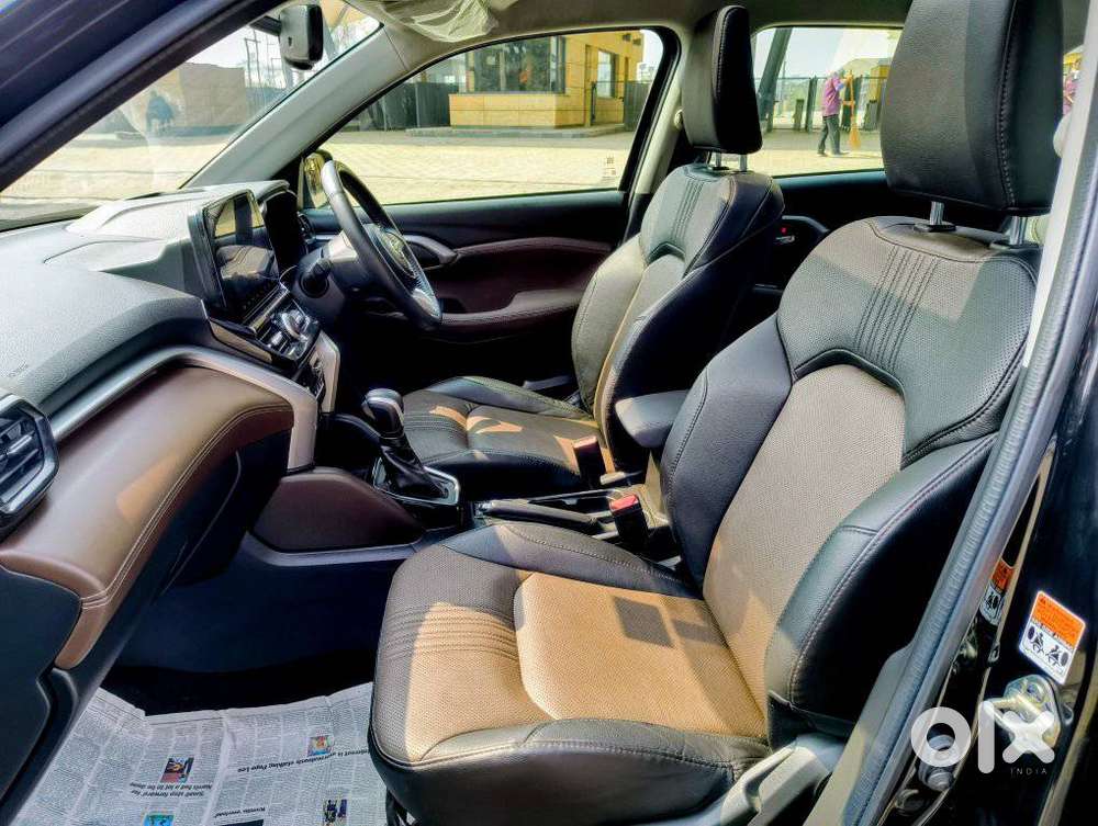 Toyota Urban Cruiser Hyryder 1.5 V Hybrid, 2025, Petrol