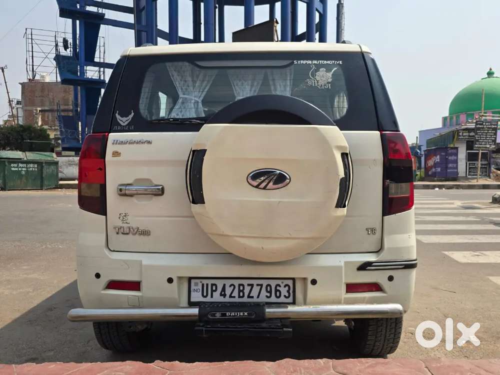 Mahindra Tuv 300 2016 Car