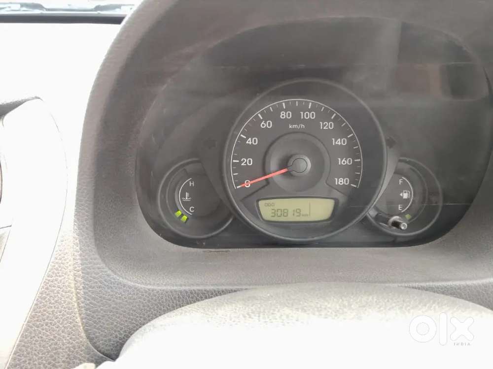 Hyundai Eon 2017 Petrol 30819 Km Driven