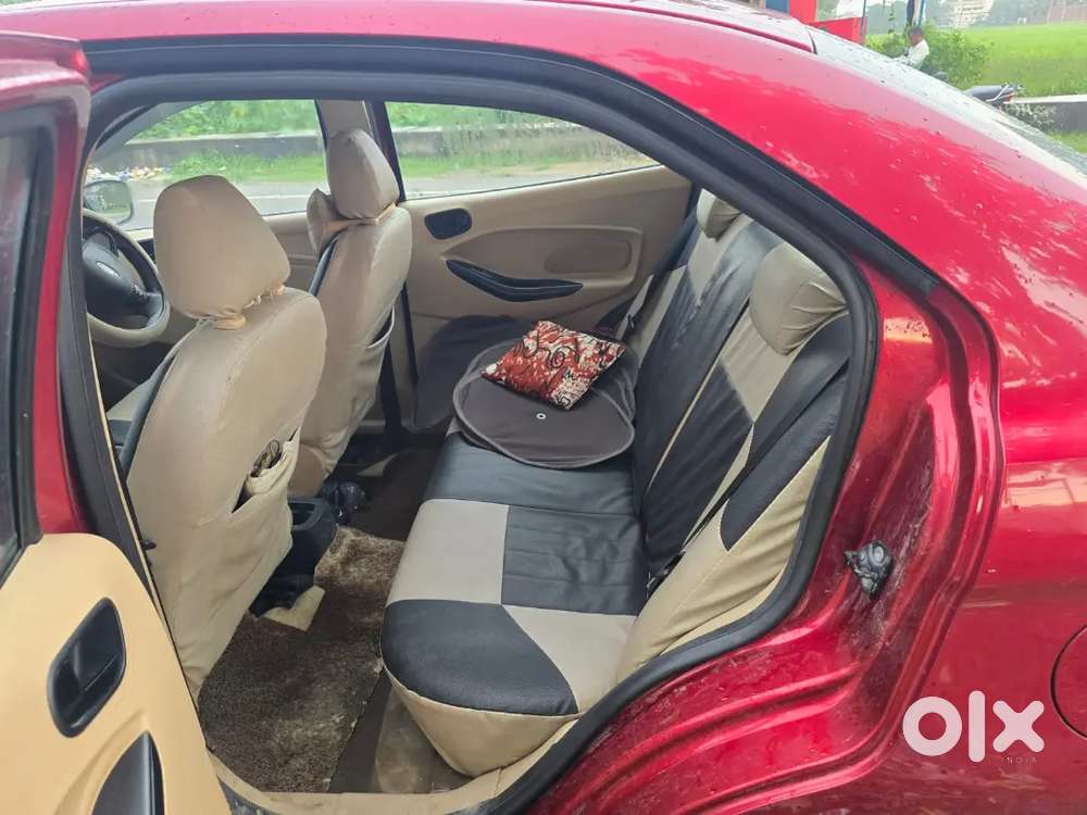 Ford Aspire Titanium Blu 2016