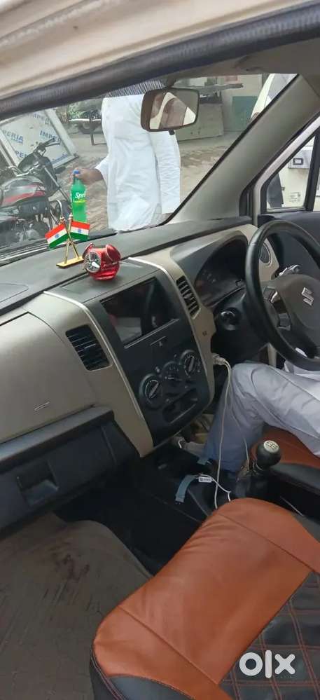 विकल्प 1: Maruti Suzuki Wagon R - बेहतरीन कंडीशन और माइलेज