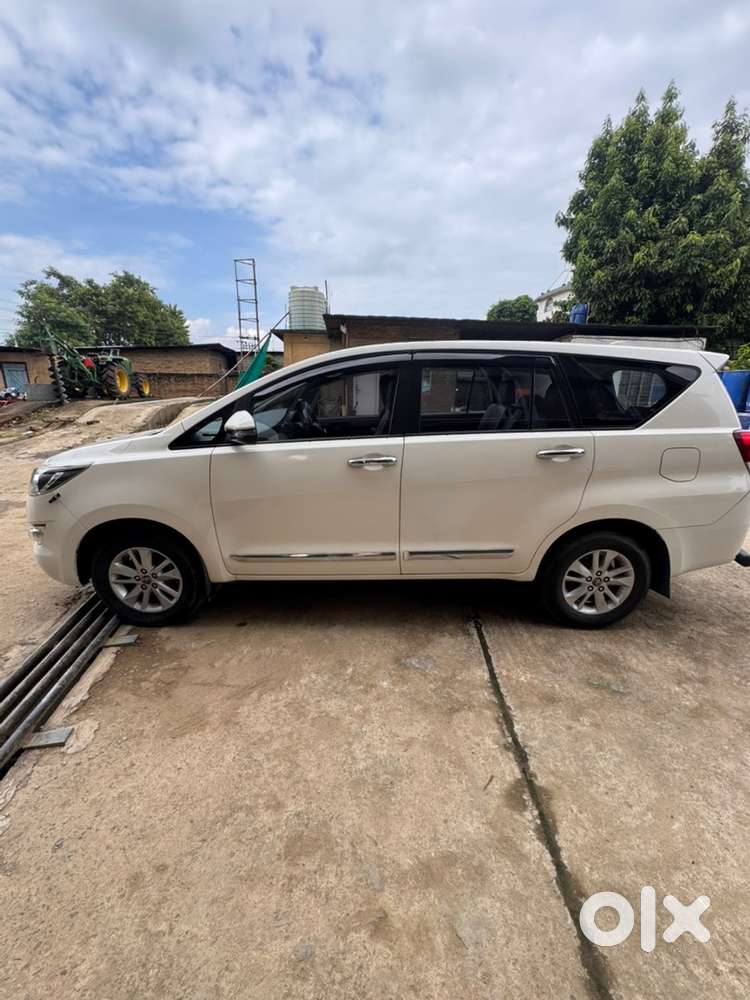 Toyota Innova Crysta 2019