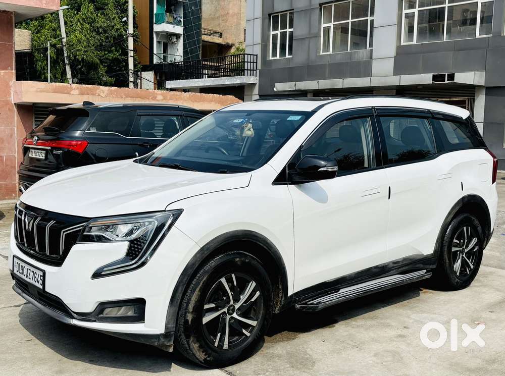 Mahindra Xuv700 2.0 Ax 5 Petrol Mt Str, 2022, Petrol