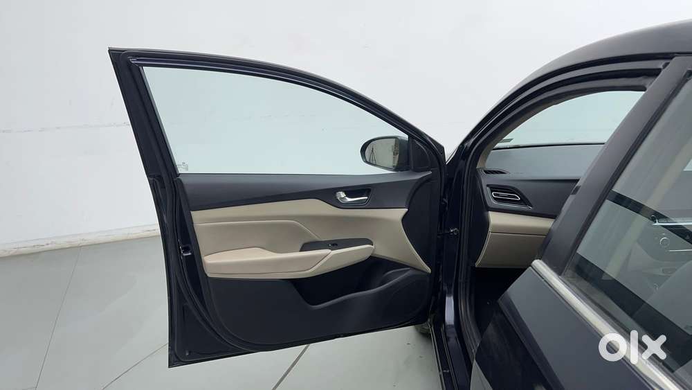 Hyundai Verna 1.5 Sx (o) Vtvt Ivt, 2022, Petrol