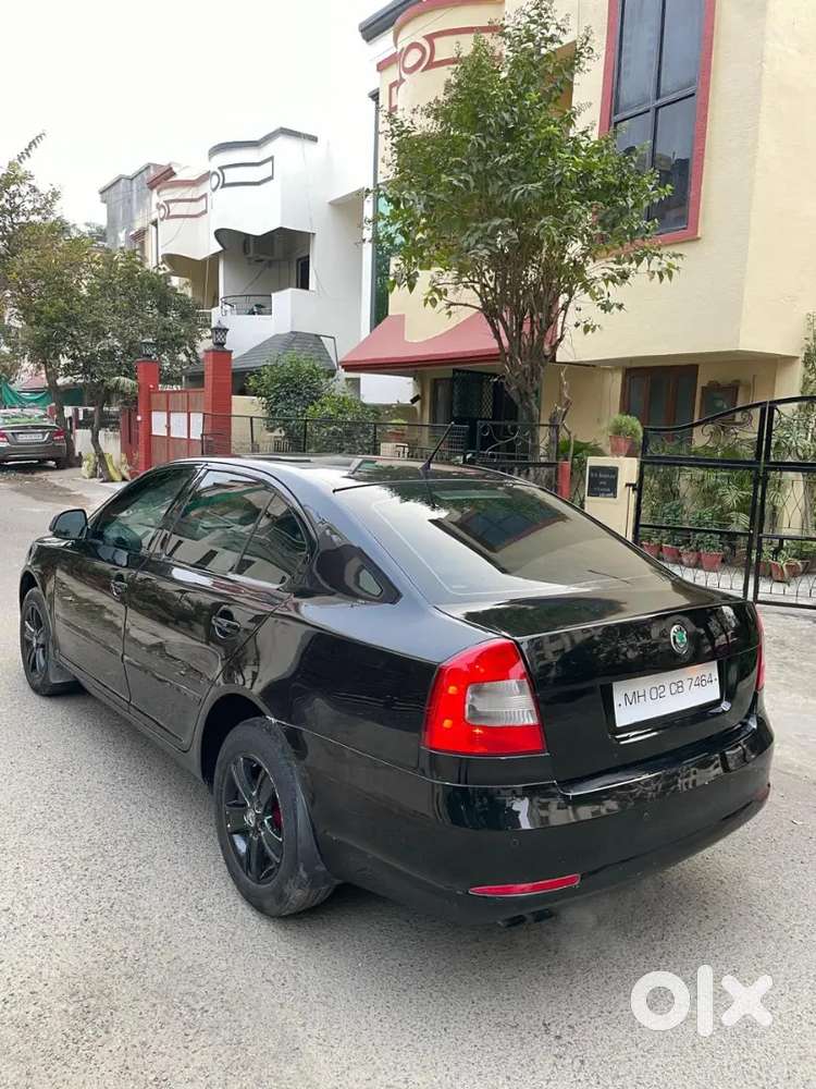 Skoda Laura 2011 Petrol Well Maintained