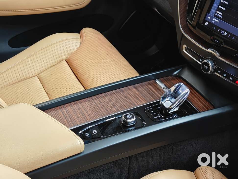 Volvo Xc60 2.0 B5 Ultimate, 2024, Petrol