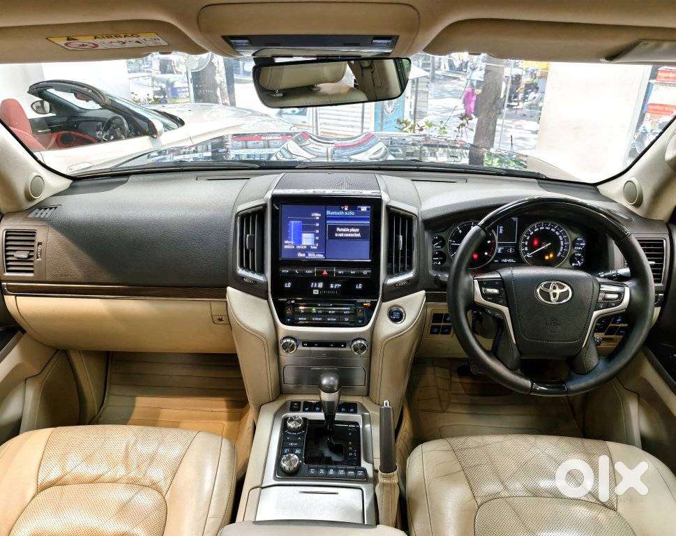 Toyota Land Cruiser [2015-2020] 4.5 Vx Lc 200, 2019, Diesel