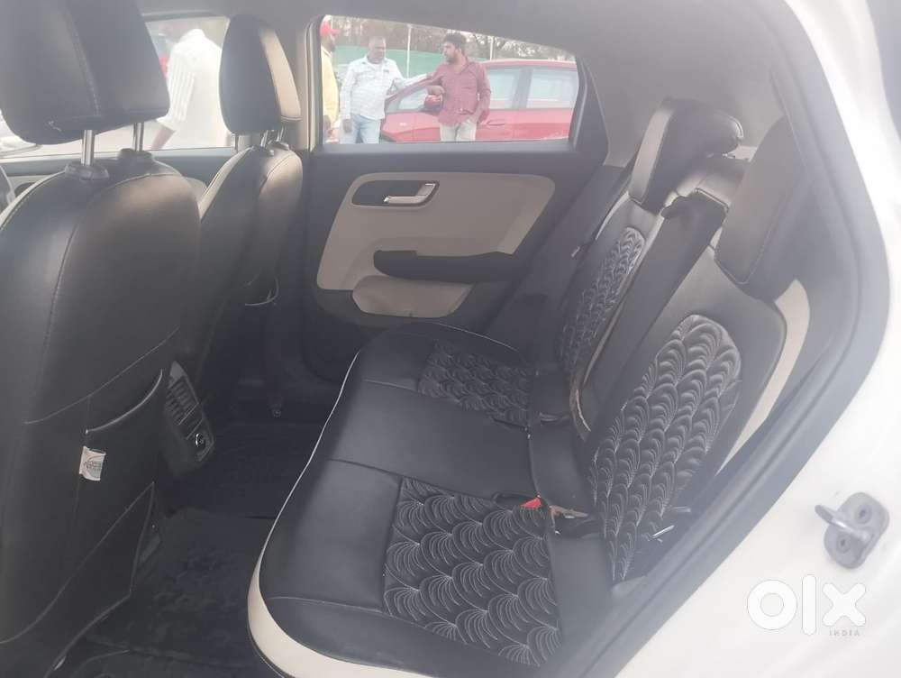 Tata Altroz Xz, 2022, Petrol