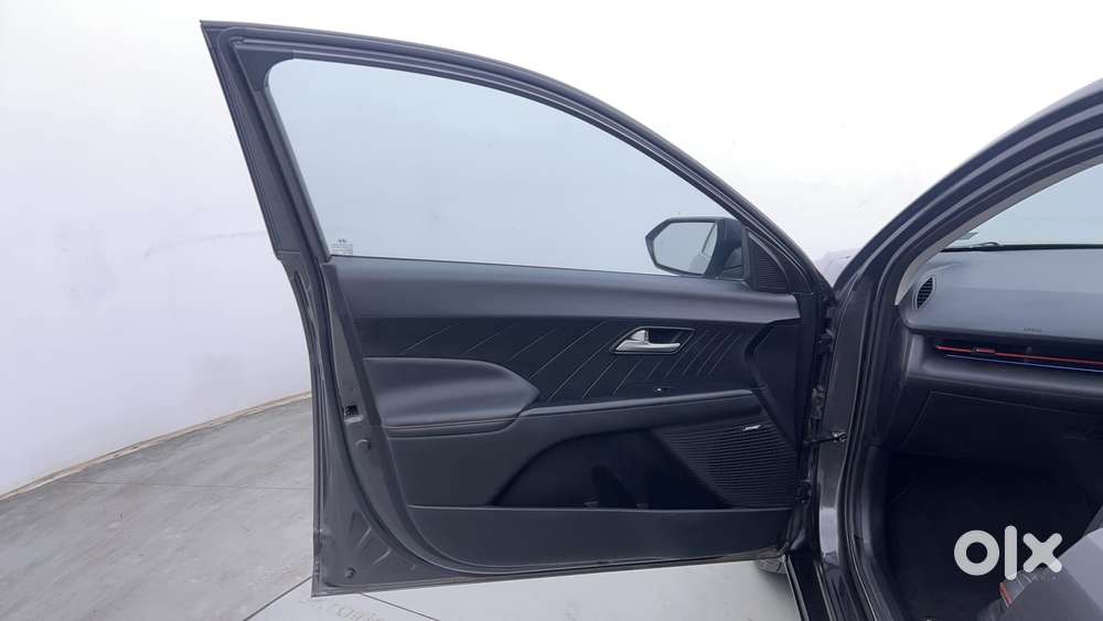 Hyundai Verna 1.5 Sx (o) Turbo Petrol Mt, 2023, Petrol