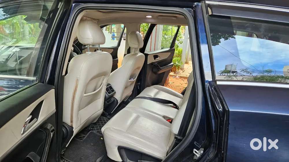 Mahindra Xuv700 2021 Petrol 86000 Km Driven