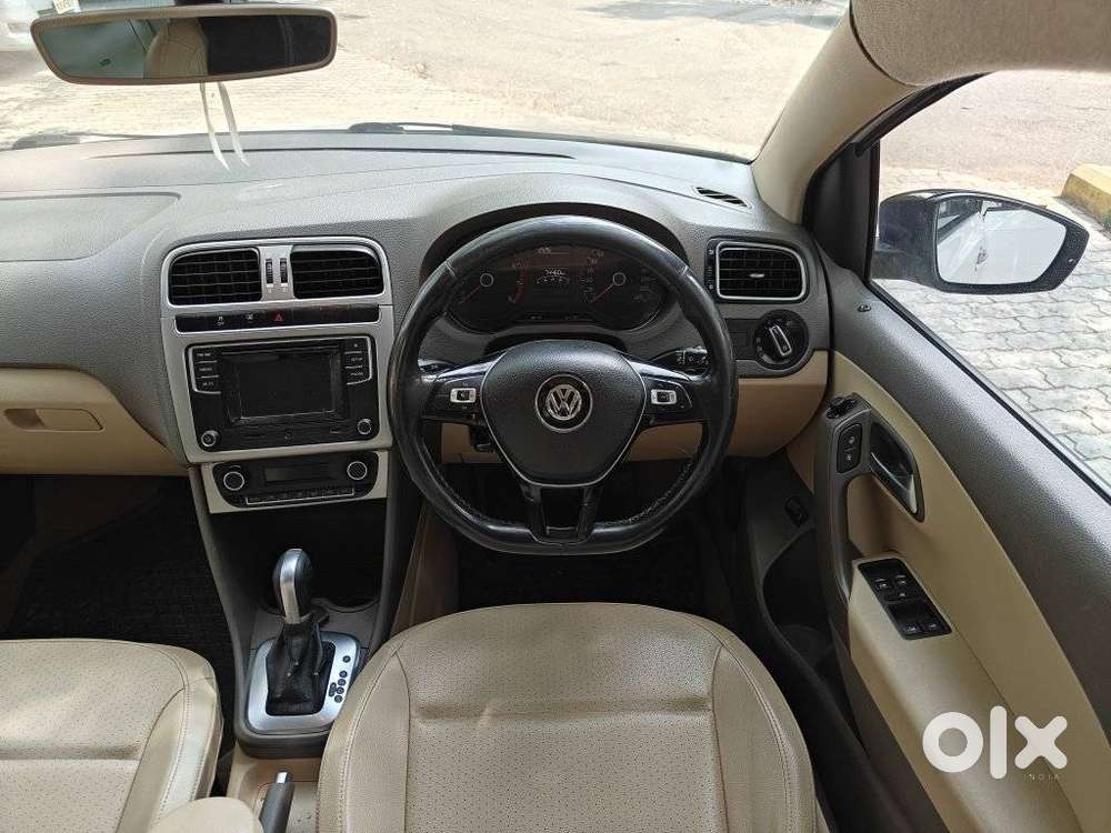 Volkswagen Vento 1.2 Tsi Highline Plus At, 2017, Petrol
