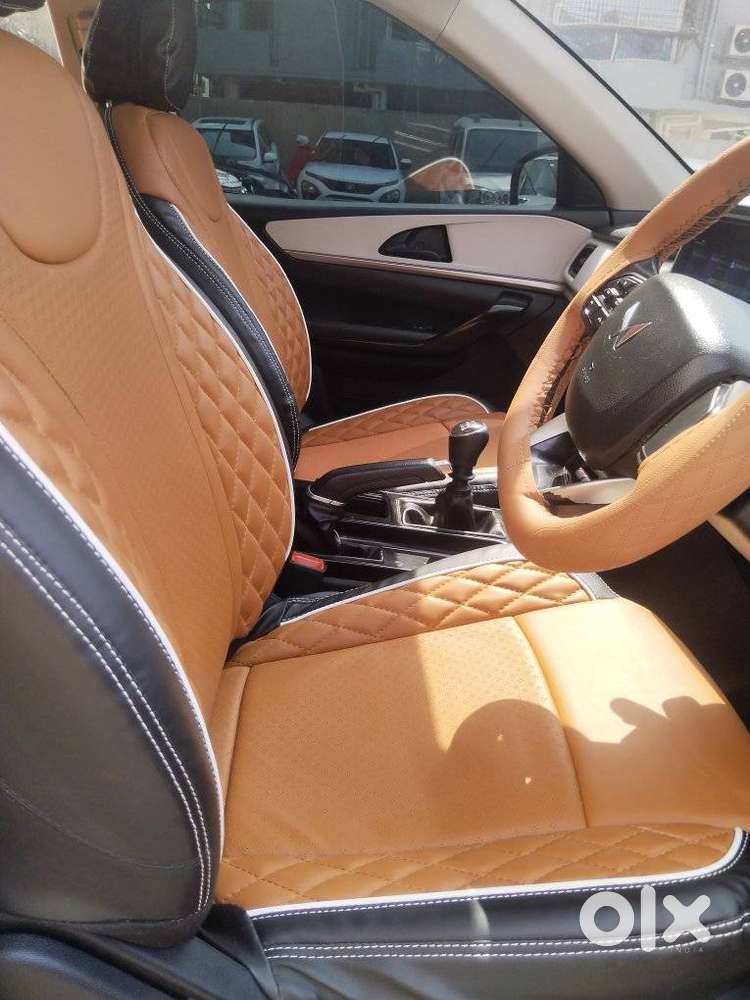 Mahindra Xuv700 2.2 Ax 5 Diesel Mt Str, 2022, Diesel