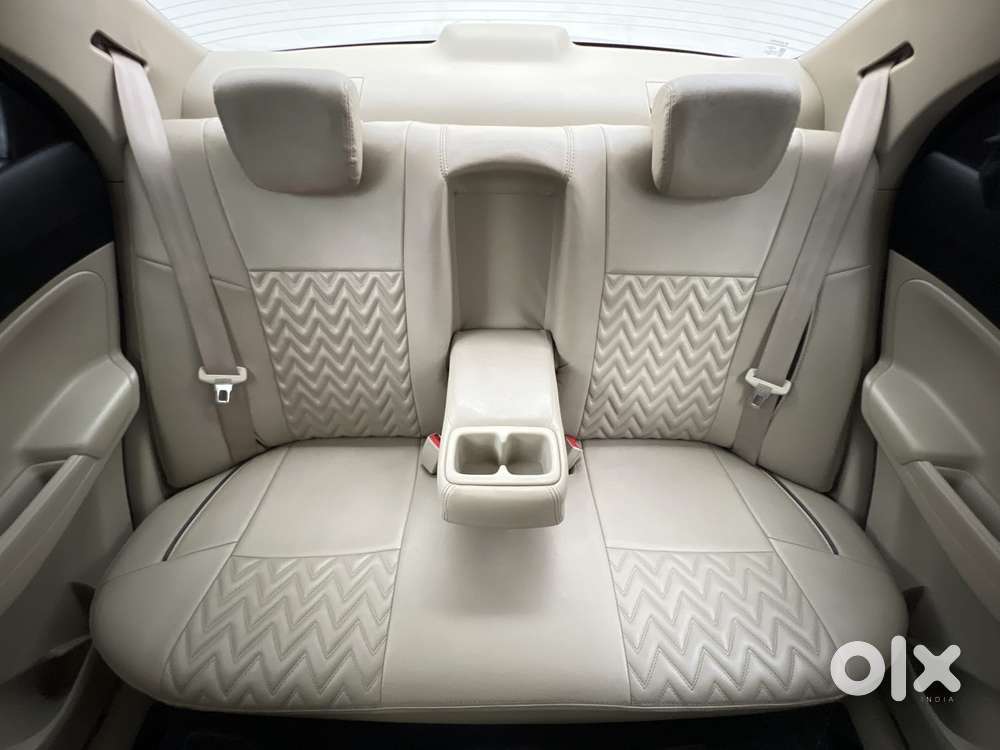 Maruti Suzuki Dzire 1.2 Zxi, 2023, Petrol