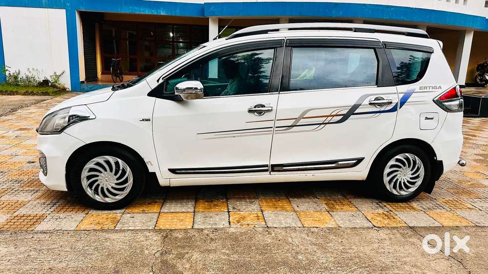 Maruti Suzuki Ertiga Vdi Shvs, 2012, Diesel