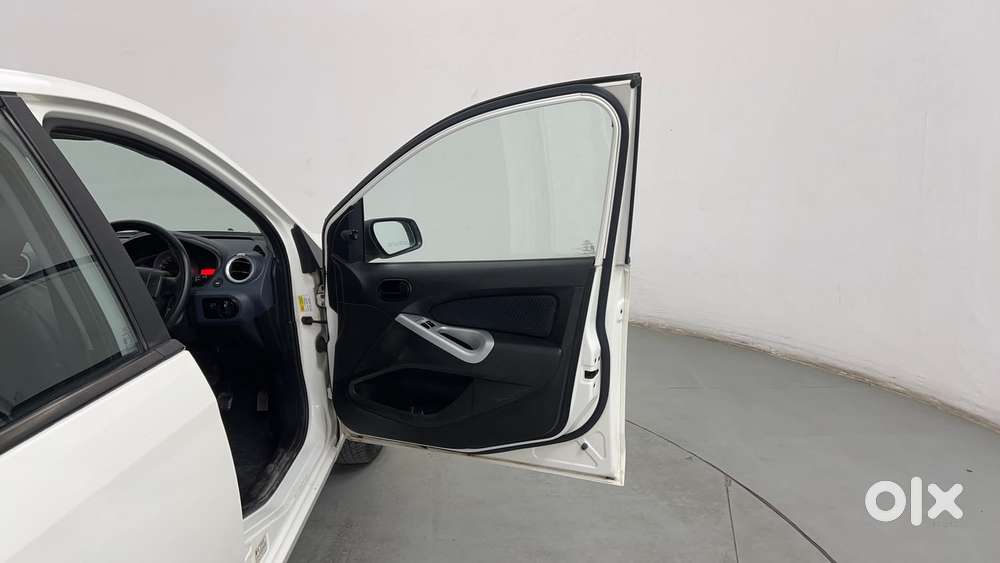 Ford Figo 1.2 Duratec Petrol Titanium, 2013, Petrol
